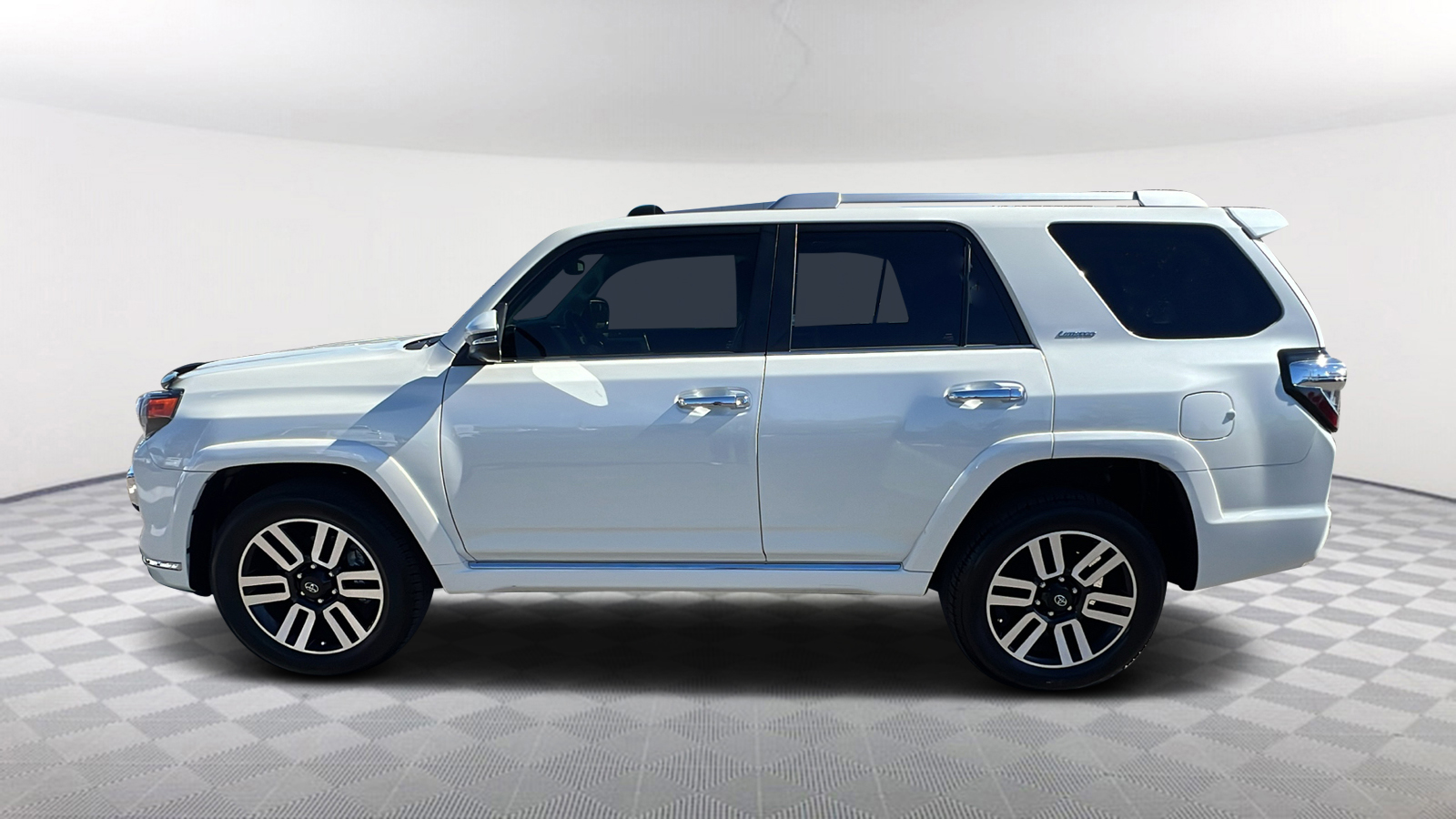 2023 Toyota 4Runner Limited 3