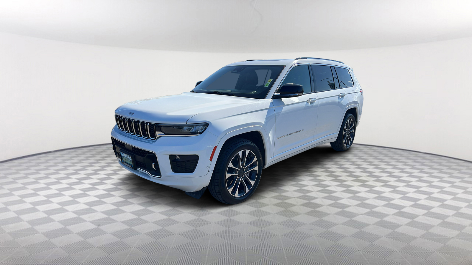 2023 Jeep Grand Cherokee L Overland 1