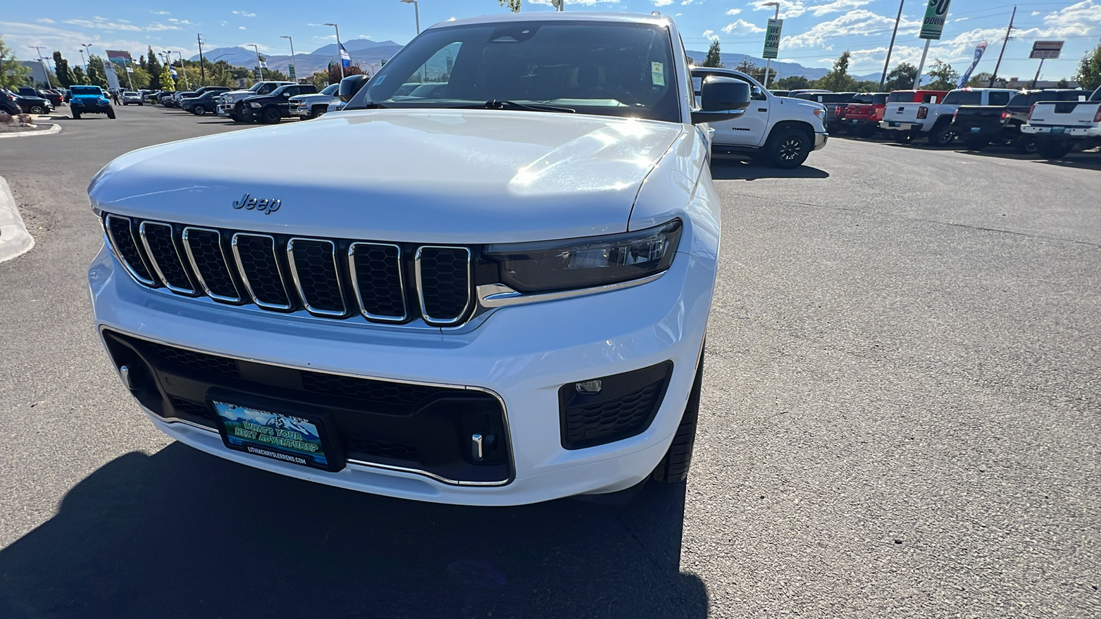 2023 Jeep Grand Cherokee L Overland 22