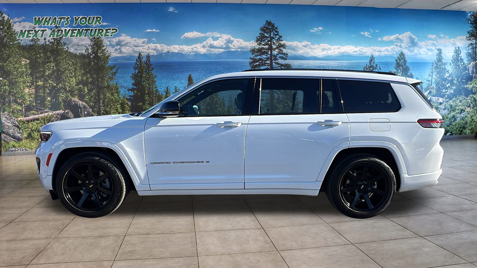 2023 Jeep Grand Cherokee L Overland 3