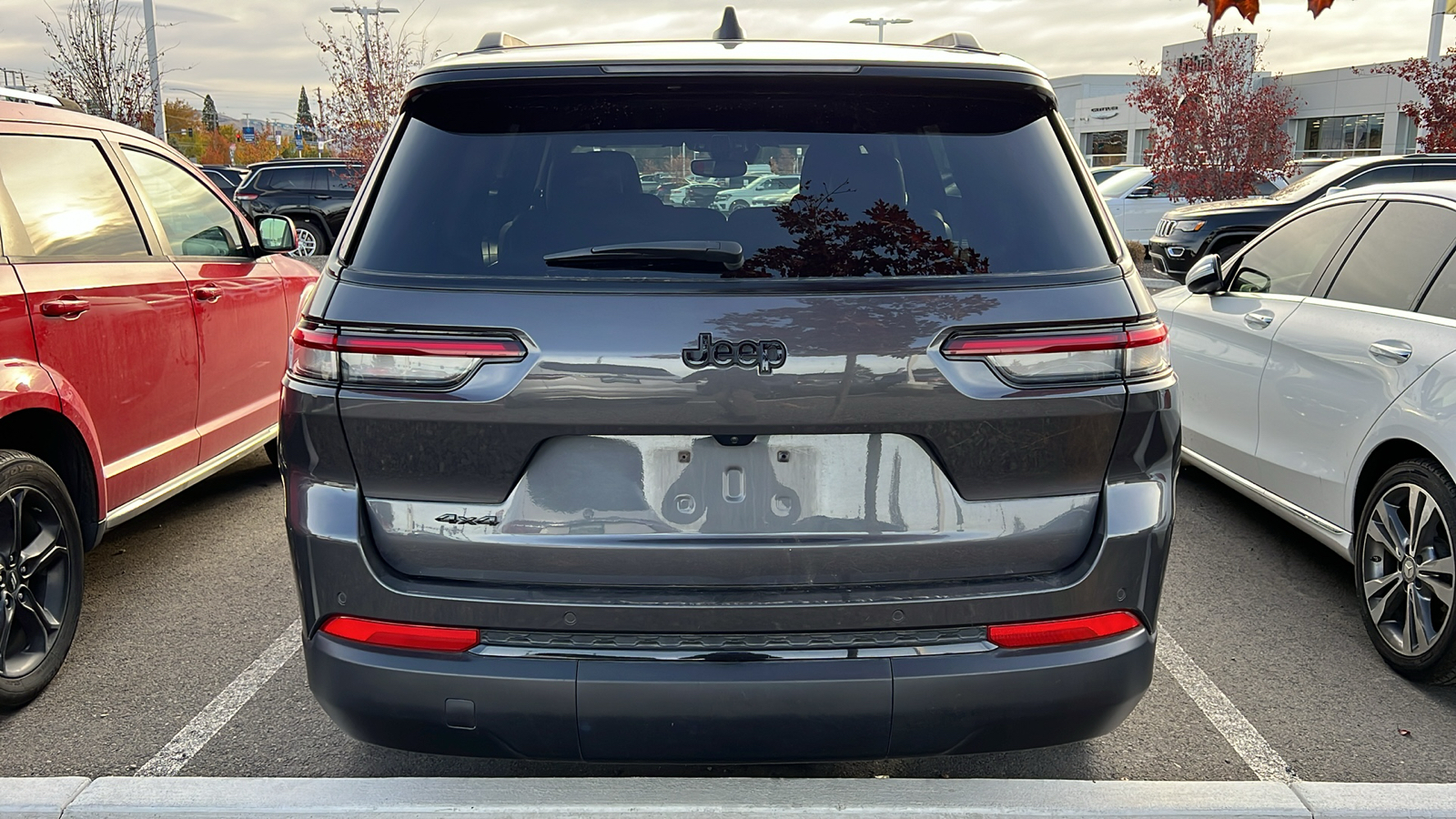 2023 Jeep Grand Cherokee L Altitude 8