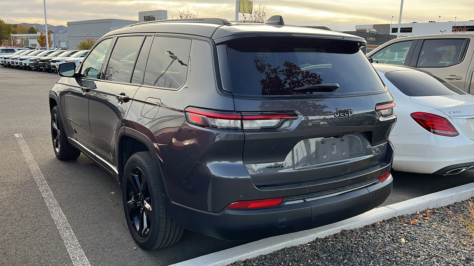 2023 Jeep Grand Cherokee L Altitude 9