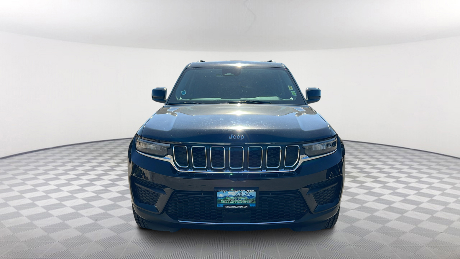 2023 Jeep Grand Cherokee Laredo 6