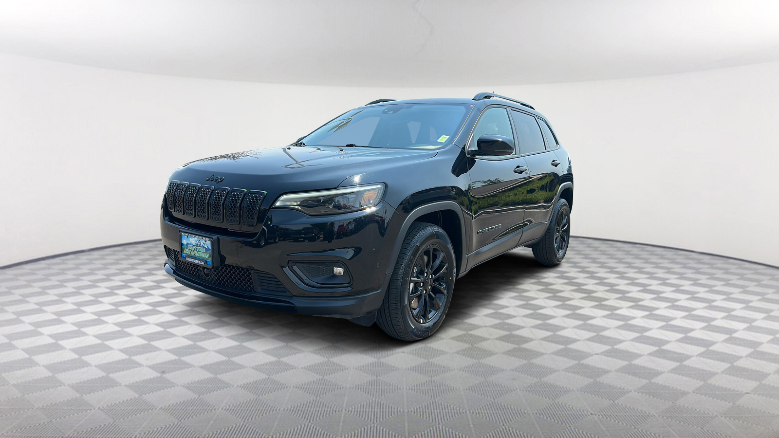 2023 Jeep Cherokee Altitude Lux 1