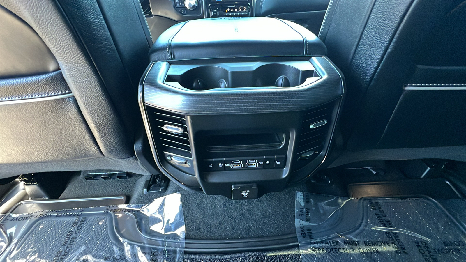 2023 Ram 1500 Limited 4x4 Crew Cab 57 Box 24