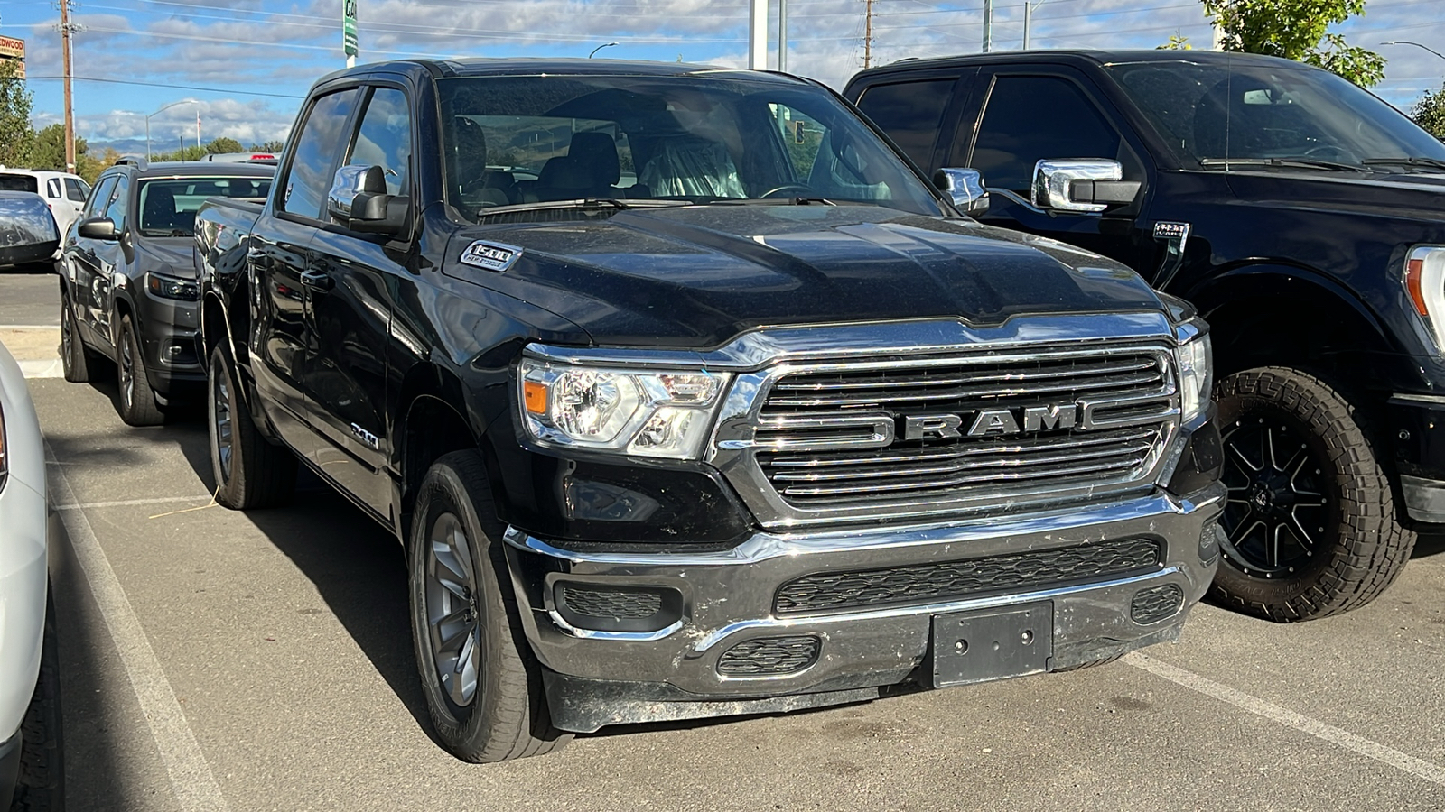 2023 Ram 1500 Laramie 4x4 Crew Cab 57 Box 3