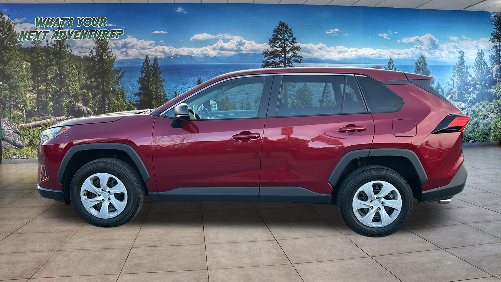 2023 Toyota RAV4 LE 3