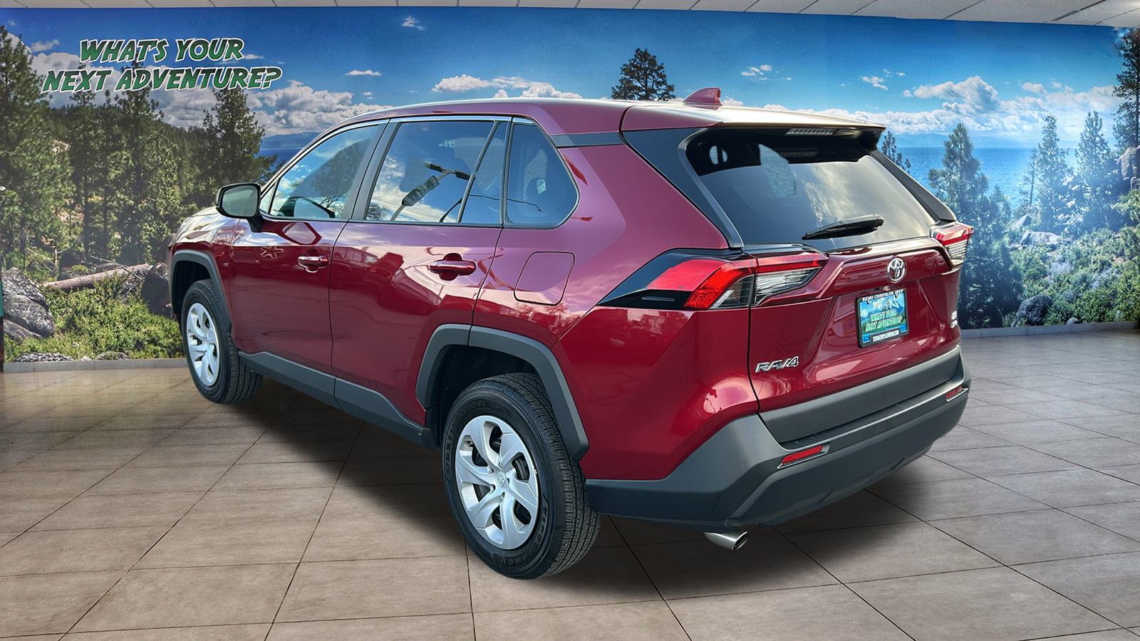 2023 Toyota RAV4 LE 4