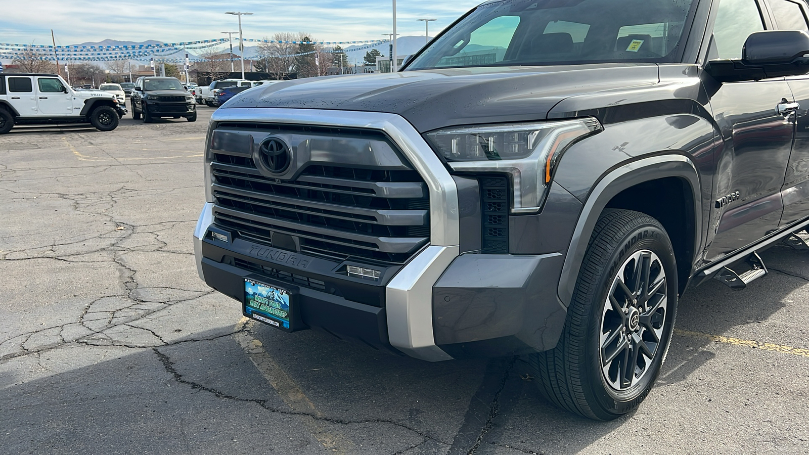 2023 Toyota Tundra Limited CrewMax 5.5 Bed 22