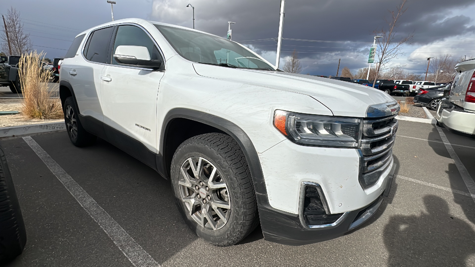 2023 GMC Acadia SLE 8