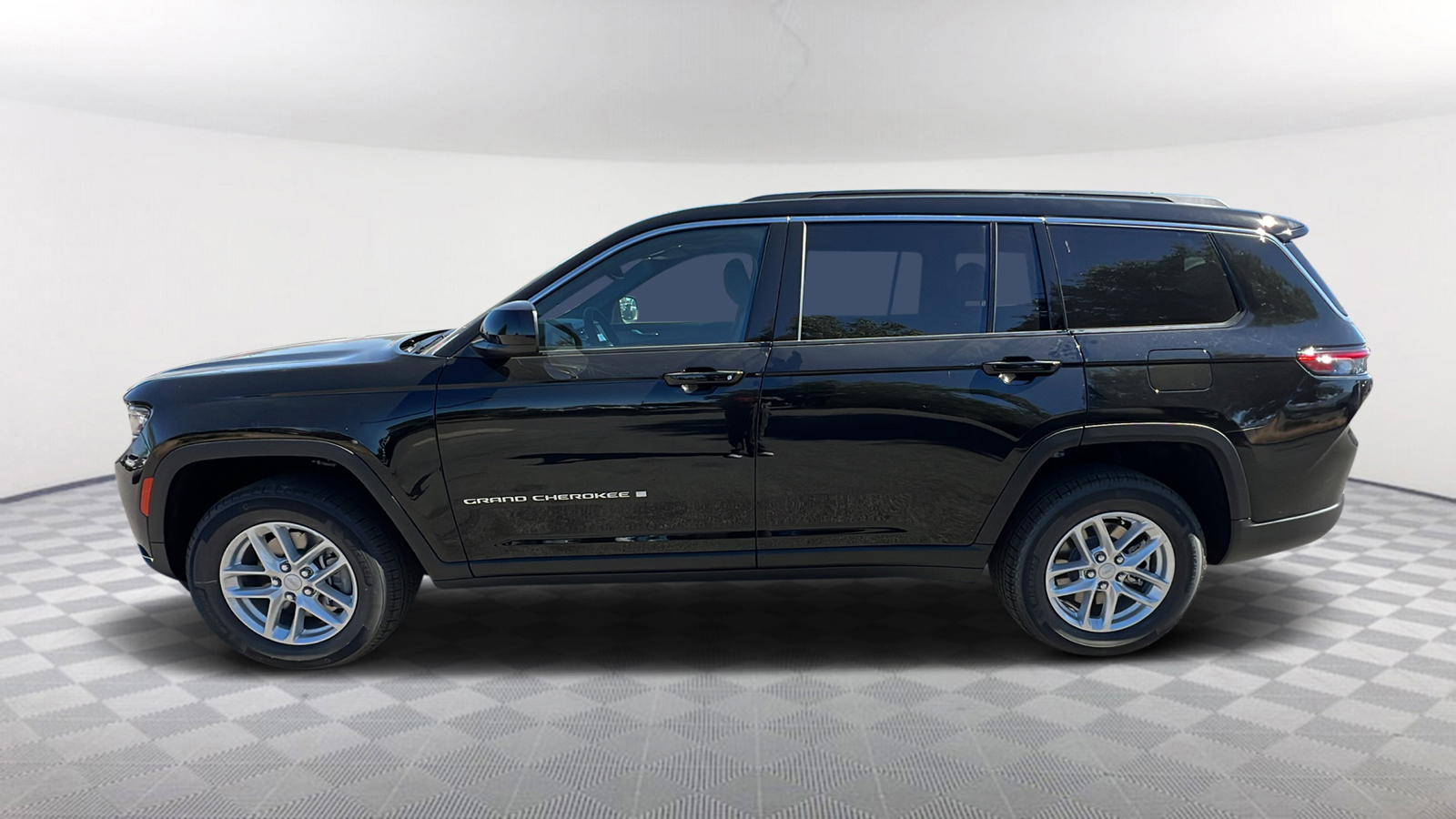 2024 Jeep Grand Cherokee L Laredo X 3