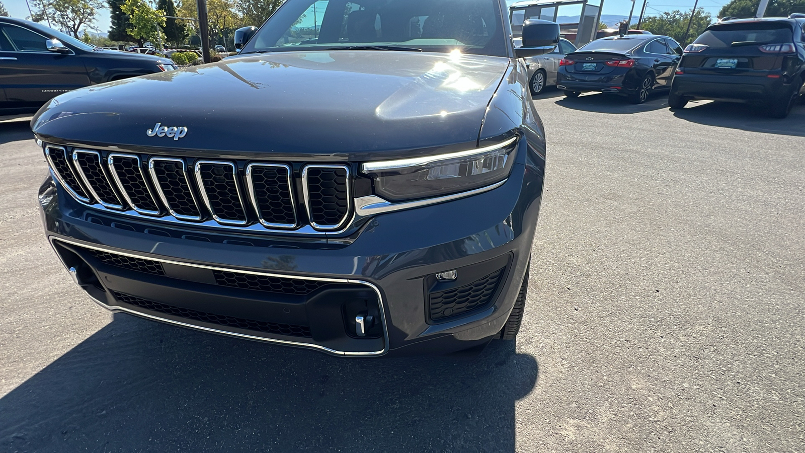 2024 Jeep Grand Cherokee Overland 22