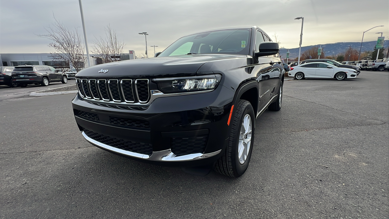 2024 Jeep Grand Cherokee L Laredo X 22