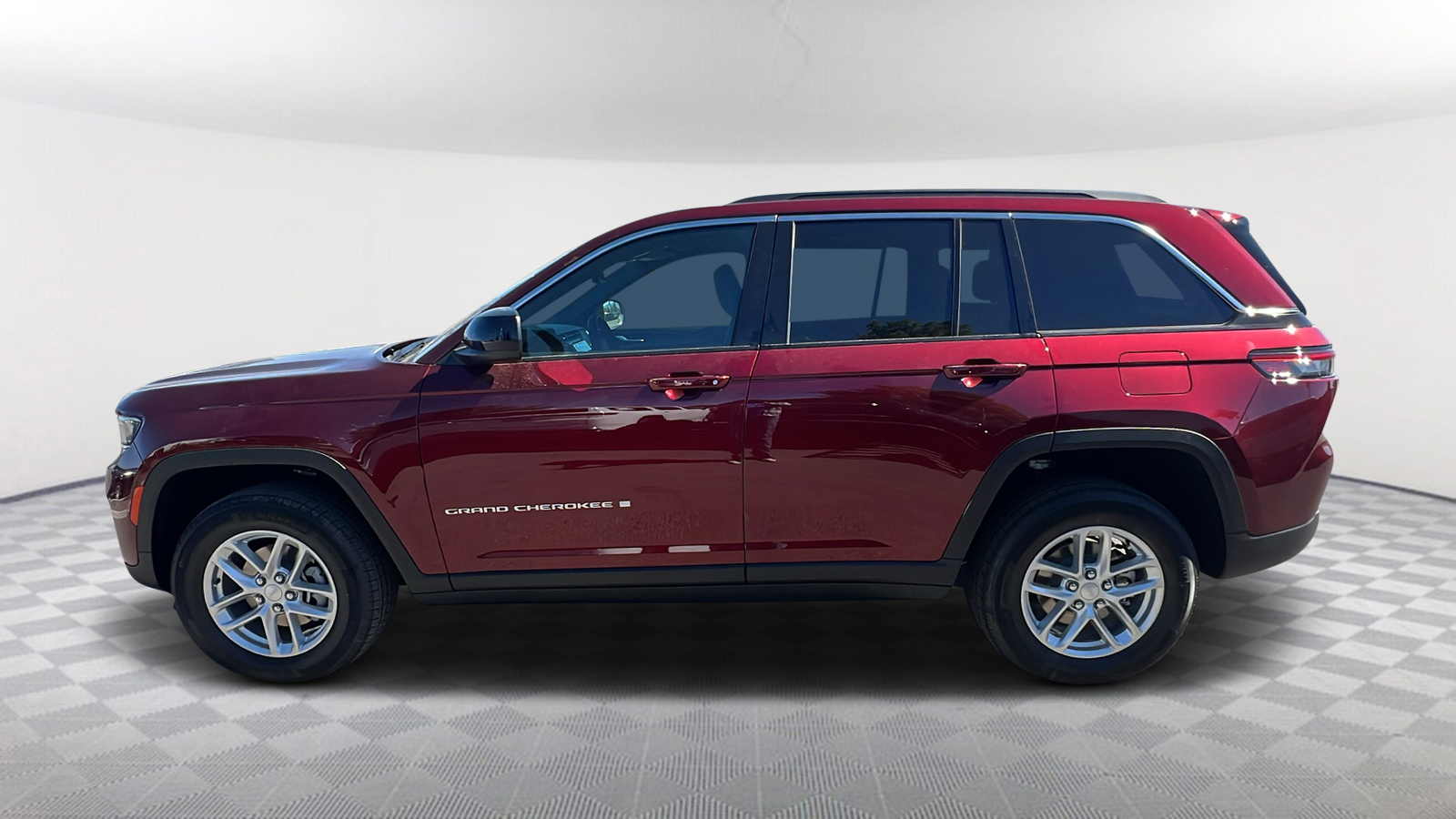 2024 Jeep Grand Cherokee Laredo X 3