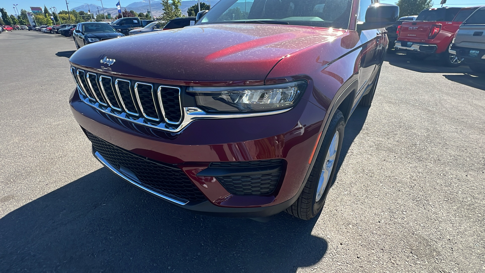 2024 Jeep Grand Cherokee Laredo X 21