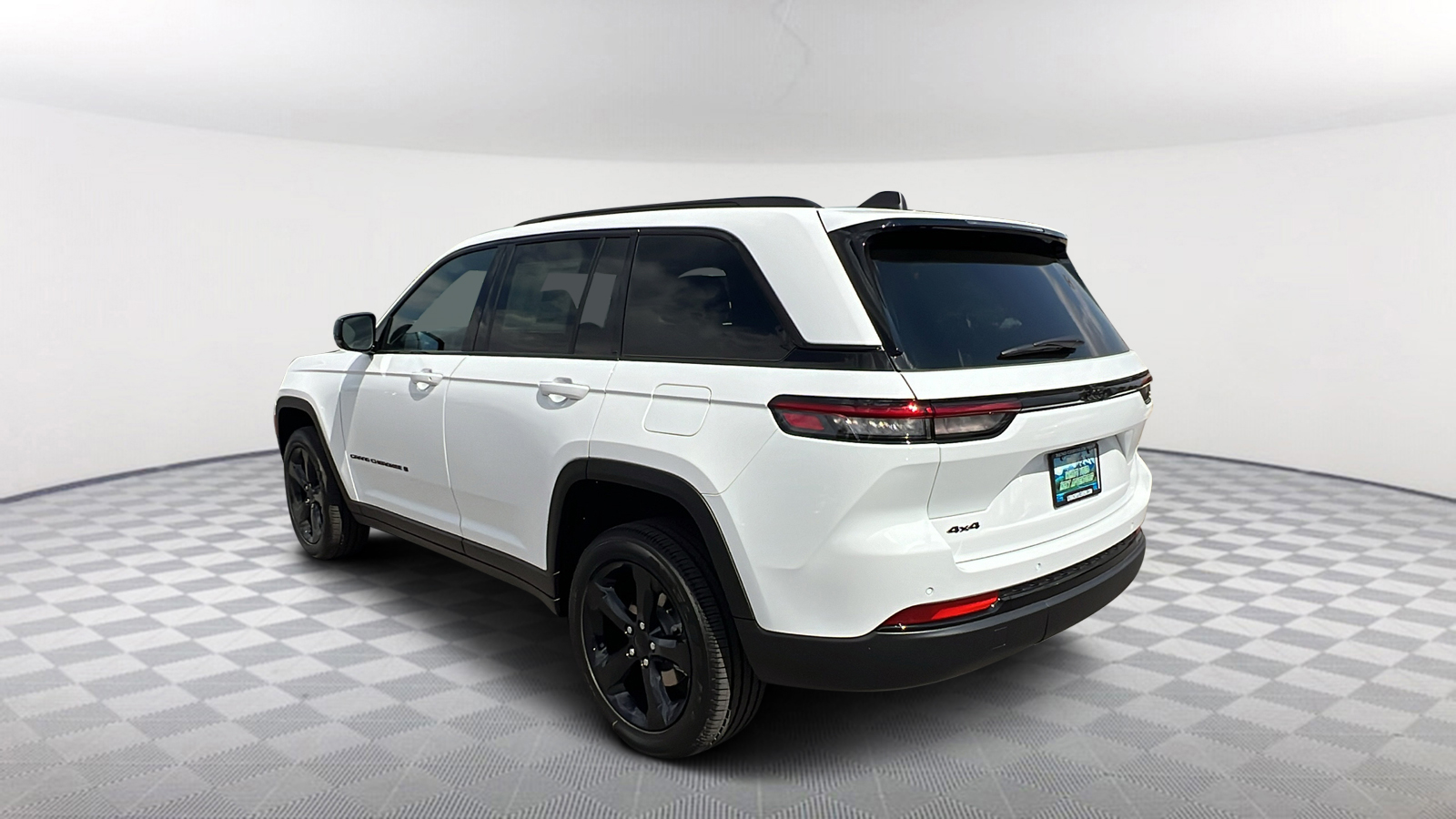 2024 Jeep Grand Cherokee Altitude 4