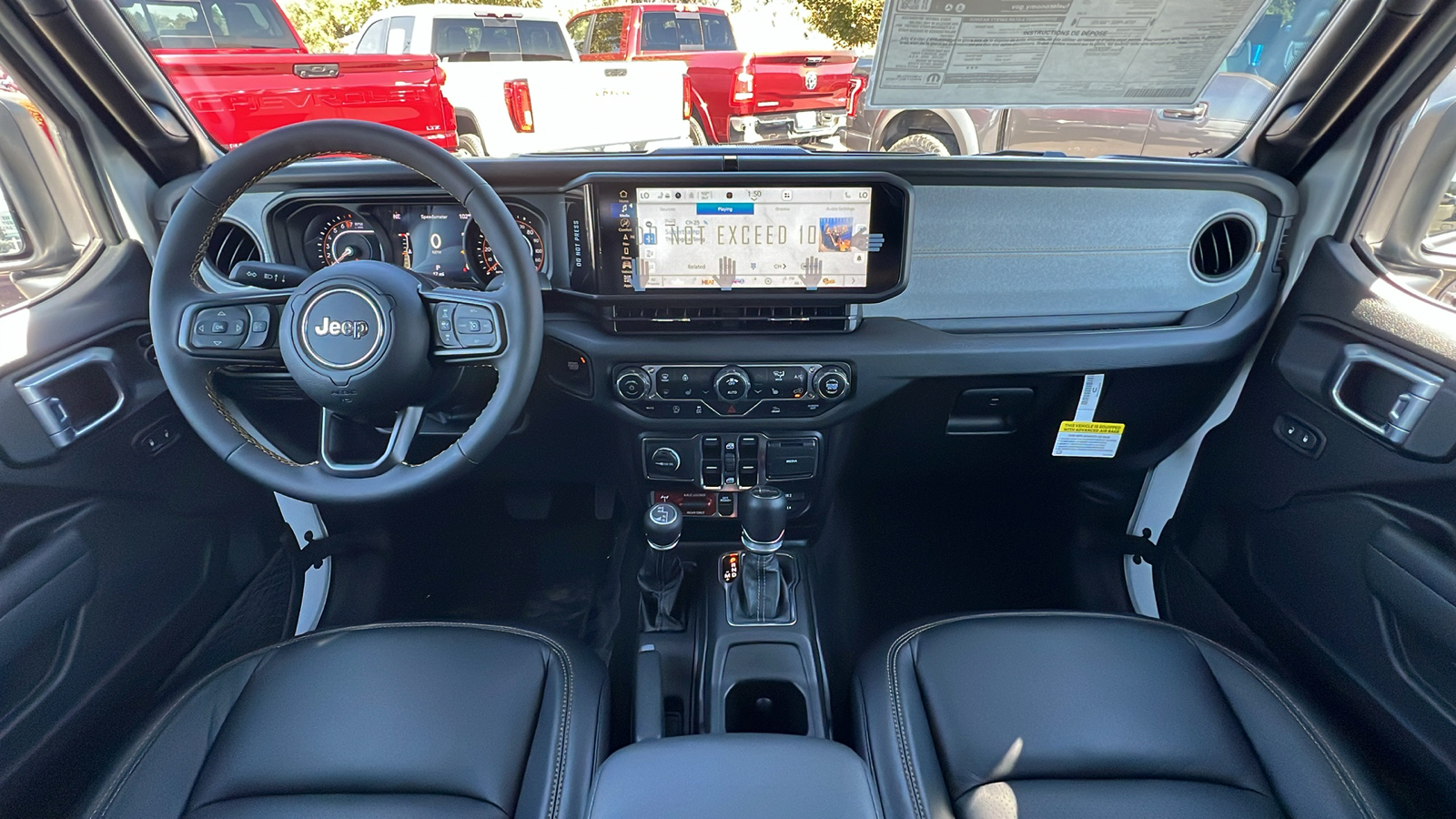 2024 Jeep Gladiator Jeep Beach 4x4 10