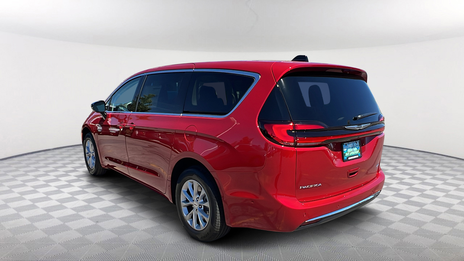 2024 Chrysler Pacifica Touring L 4