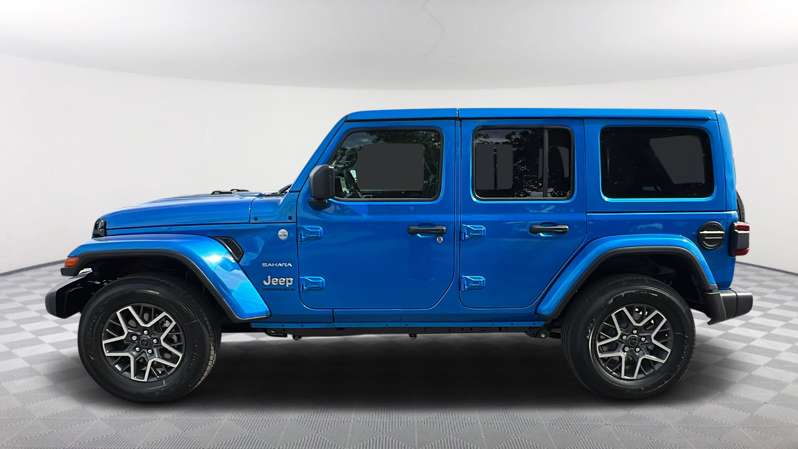 2024 Jeep Wrangler Sahara 3