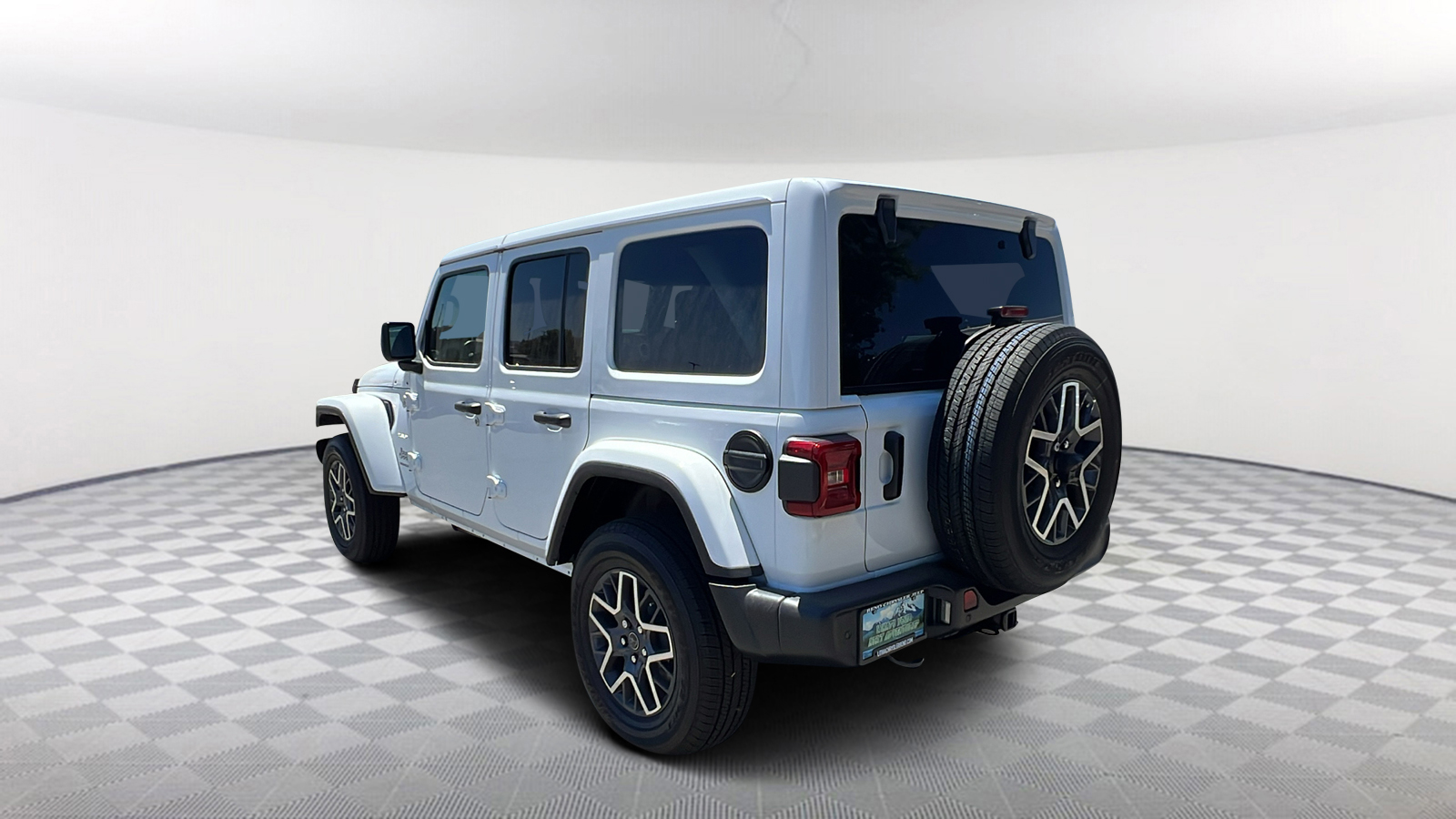 2024 Jeep Wrangler Sahara 4