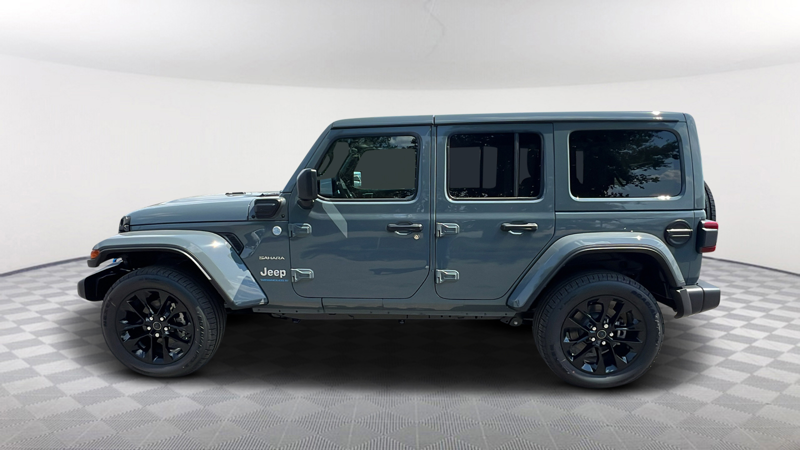 2024 Jeep Wrangler 4xe Sahara 3