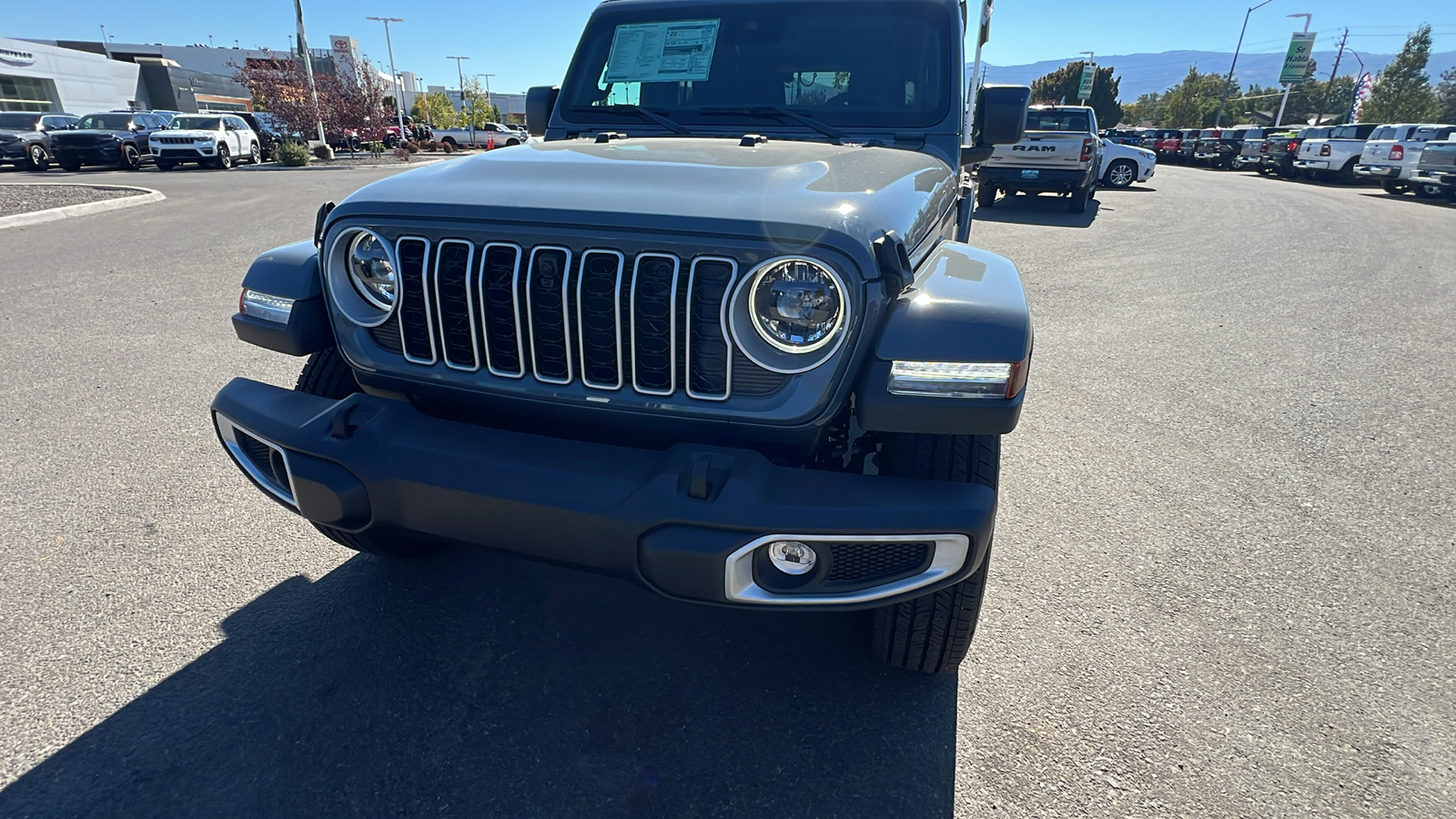 2024 Jeep Wrangler Sahara 22