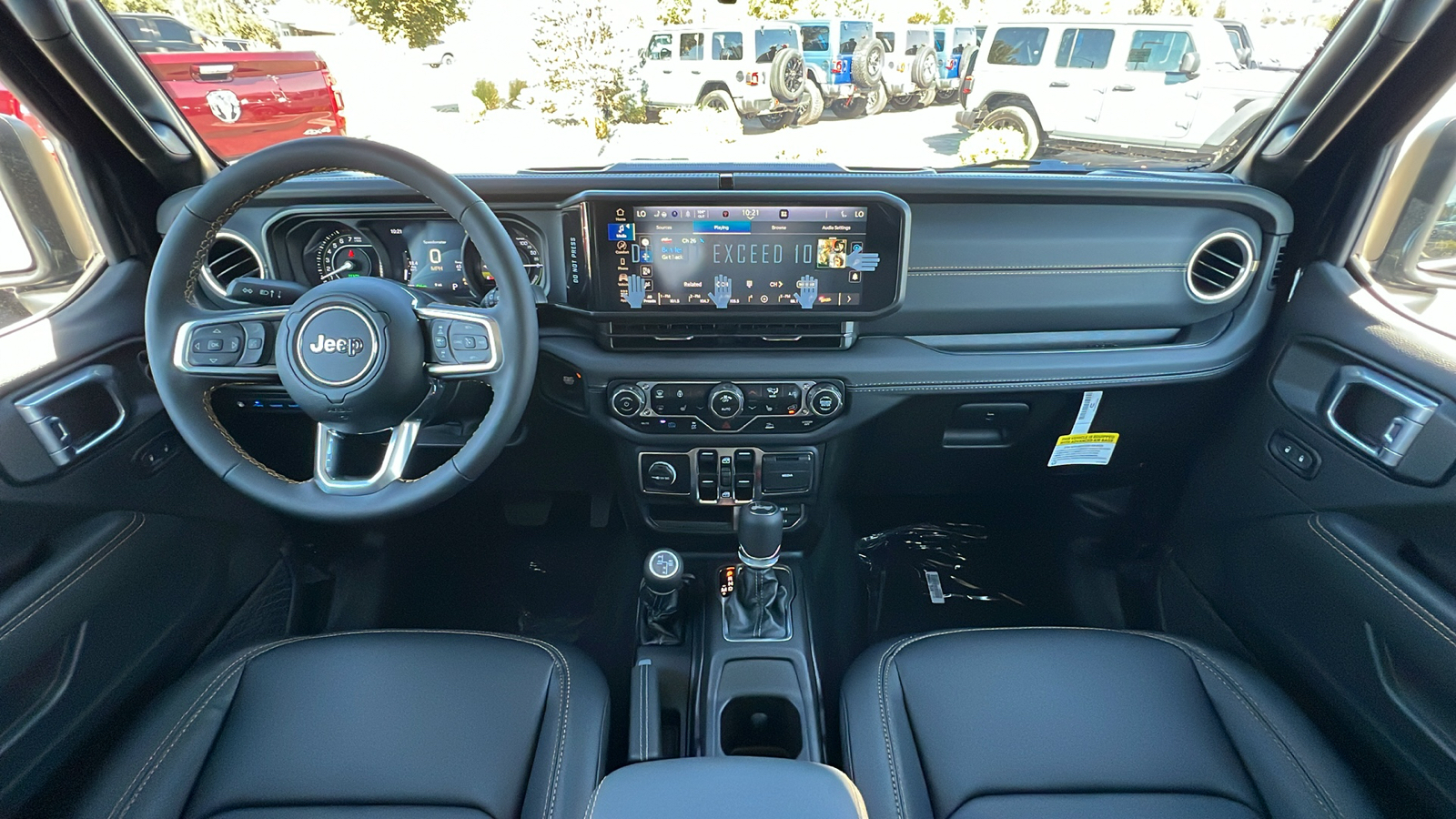 2024 Jeep Wrangler 4xe Sahara 10