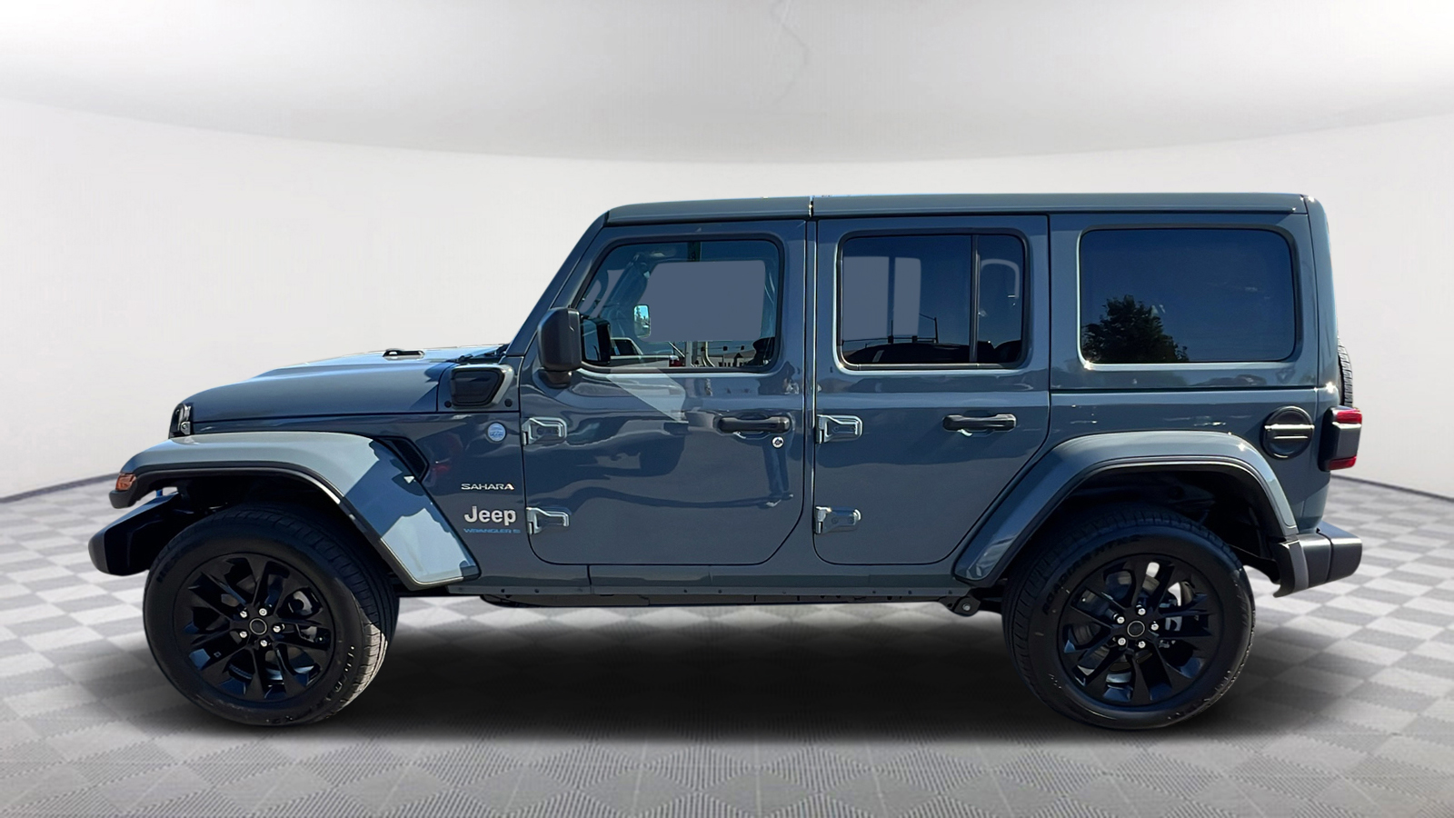 2024 Jeep Wrangler 4xe Sahara 3