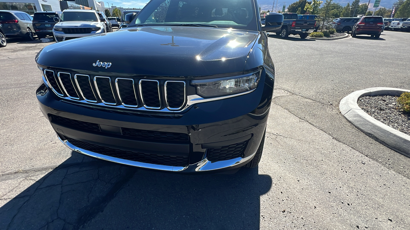 2025 Jeep Grand Cherokee L Laredo X 22