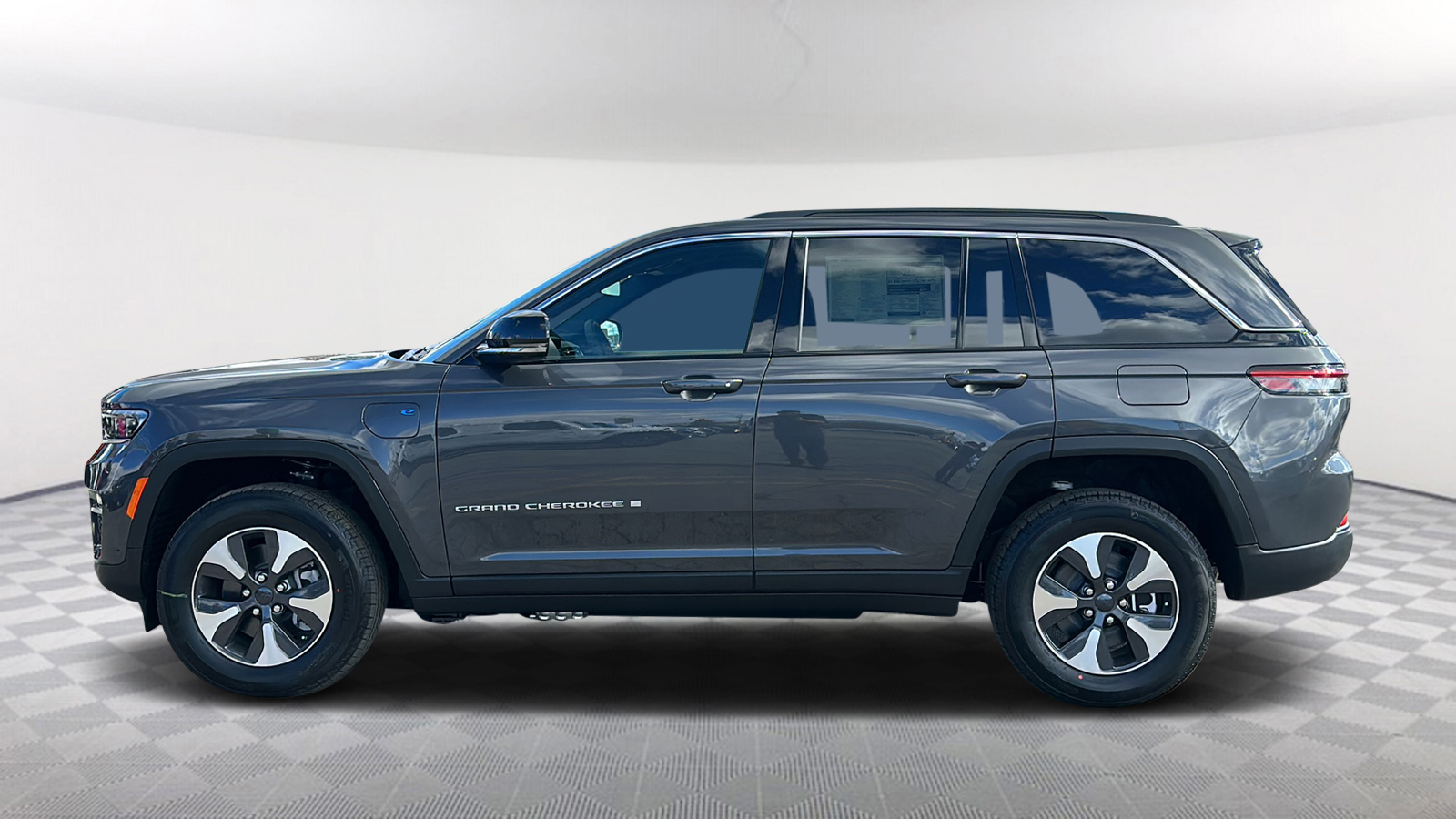 2025 Jeep Grand Cherokee 4xe LIMI 3