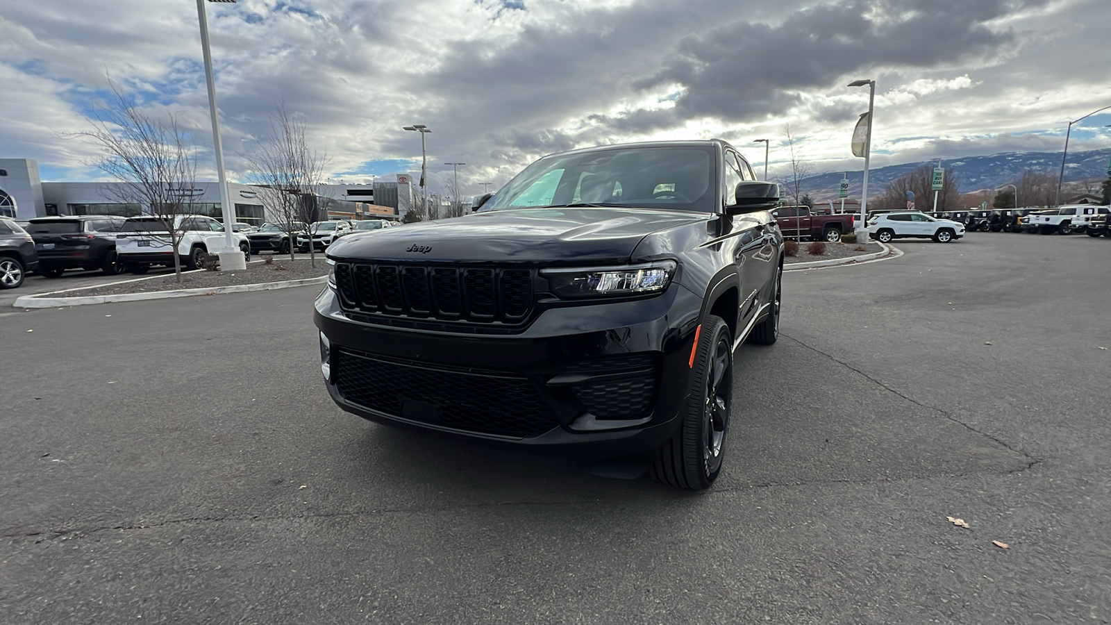 2025 Jeep Grand Cherokee Altitude X 22