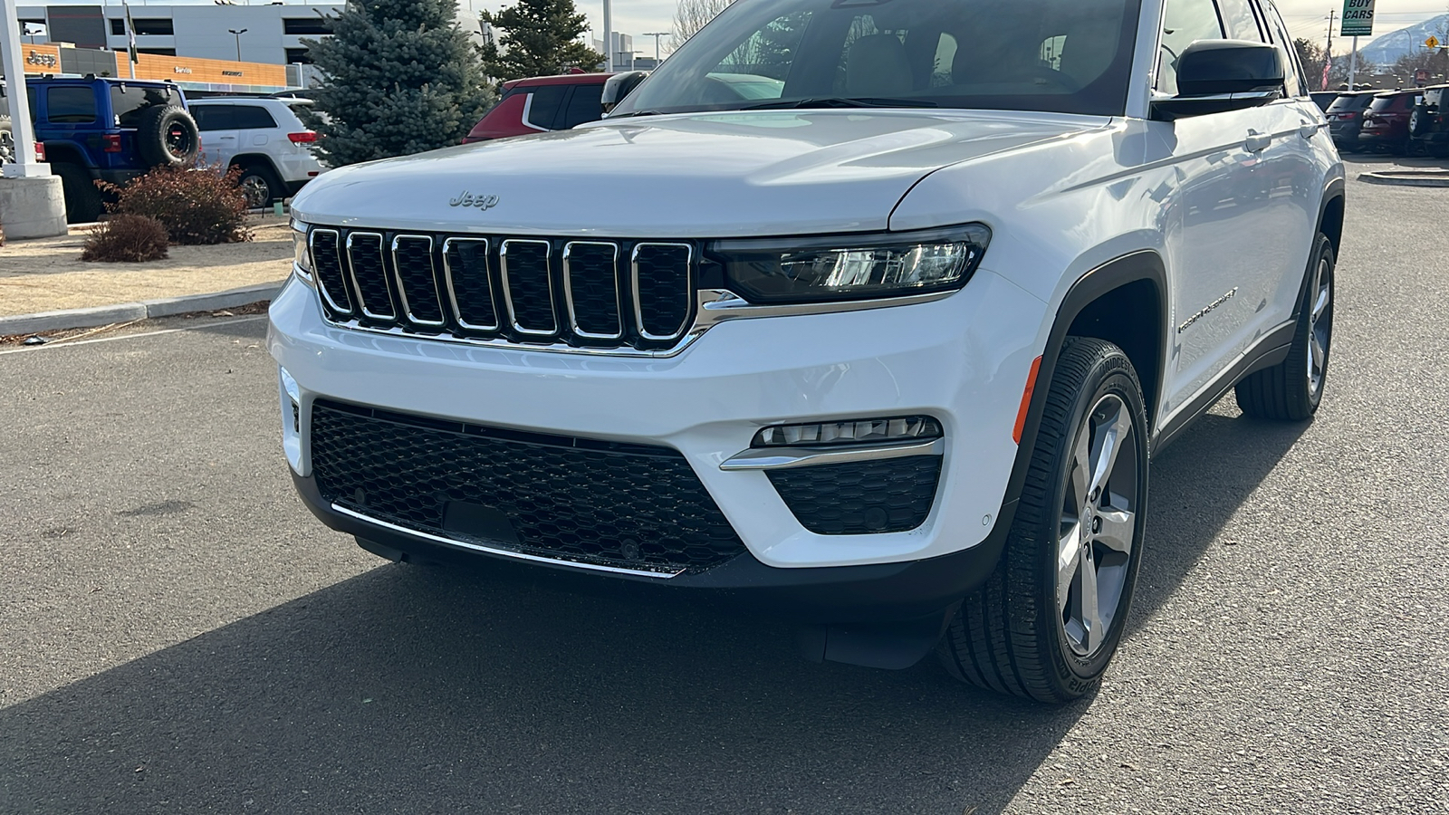 2025 Jeep Grand Cherokee Limited 22