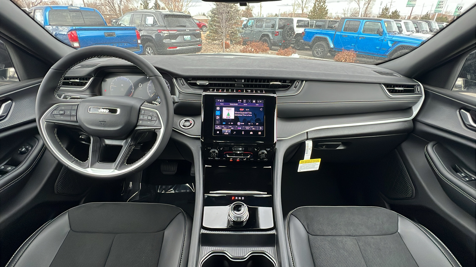 2025 Jeep Grand Cherokee Altitude X 10