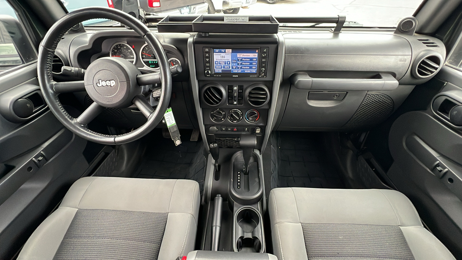 2010 Jeep Wrangler Unlimited Rubicon 10