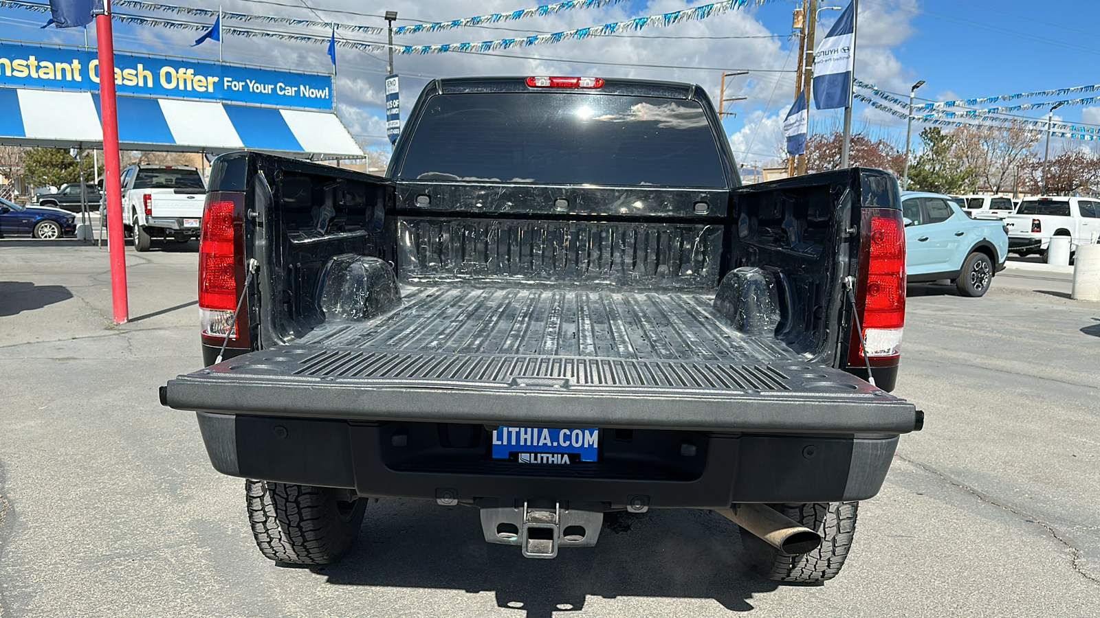 2011 GMC Sierra 2500HD Denali 4WD Crew Cab 153.7 19