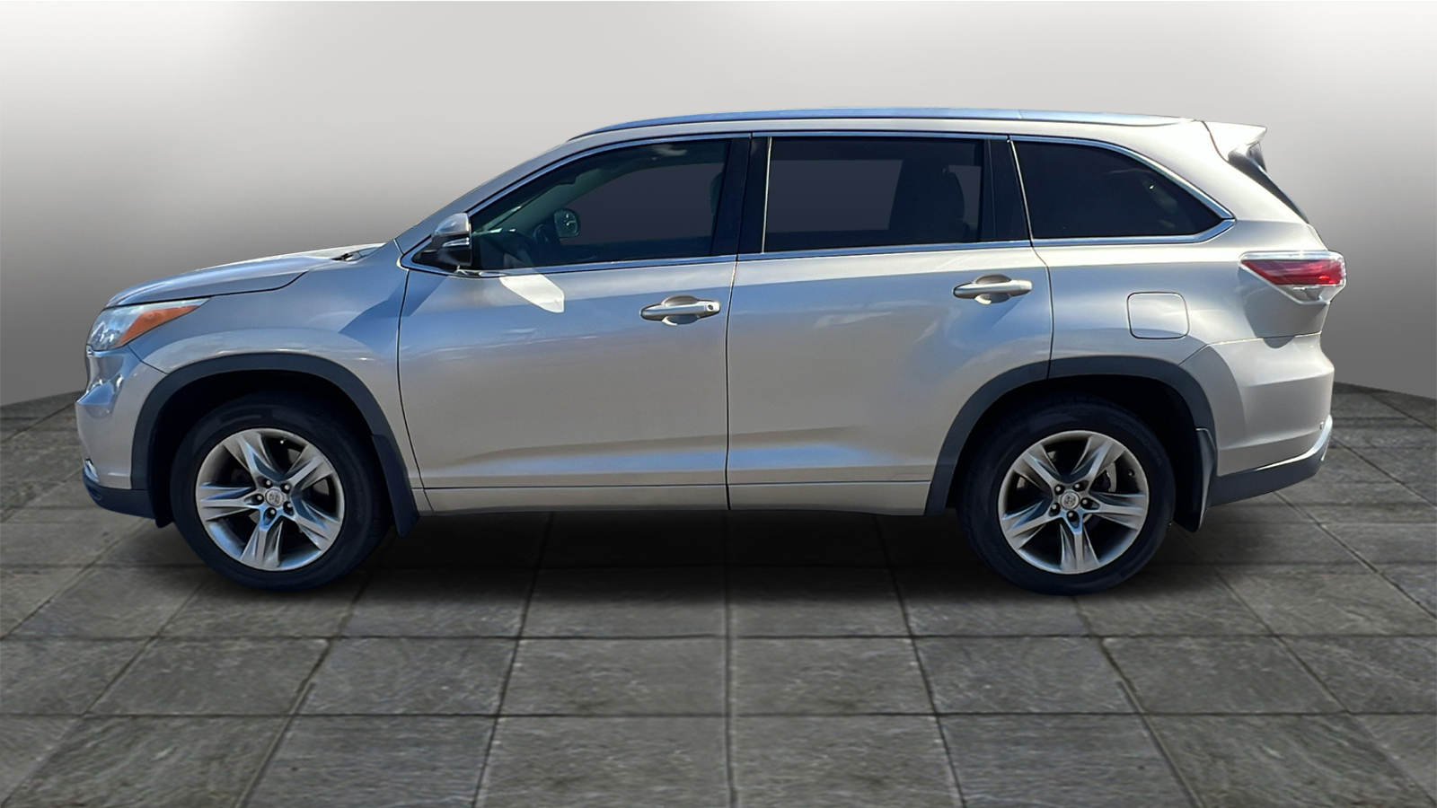 2014 Toyota Highlander Limited Platinum 3