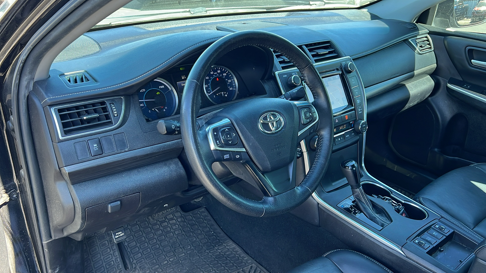 2015 Toyota Camry Hybrid  2