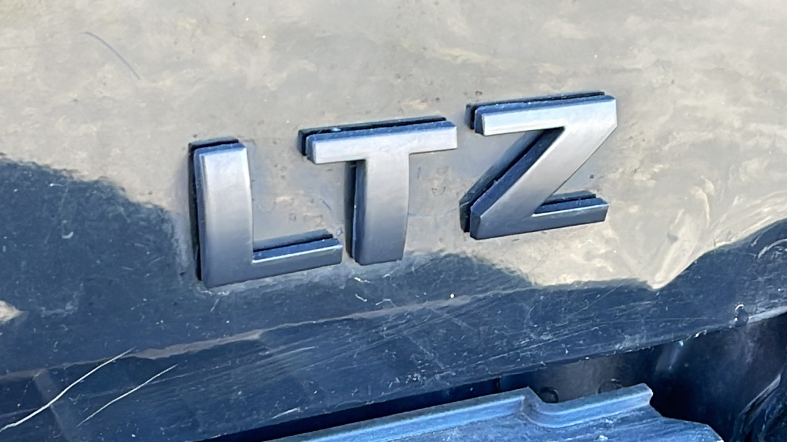 2016 Chevrolet Silverado 1500 LTZ 4WD Crew Cab 143.5 7