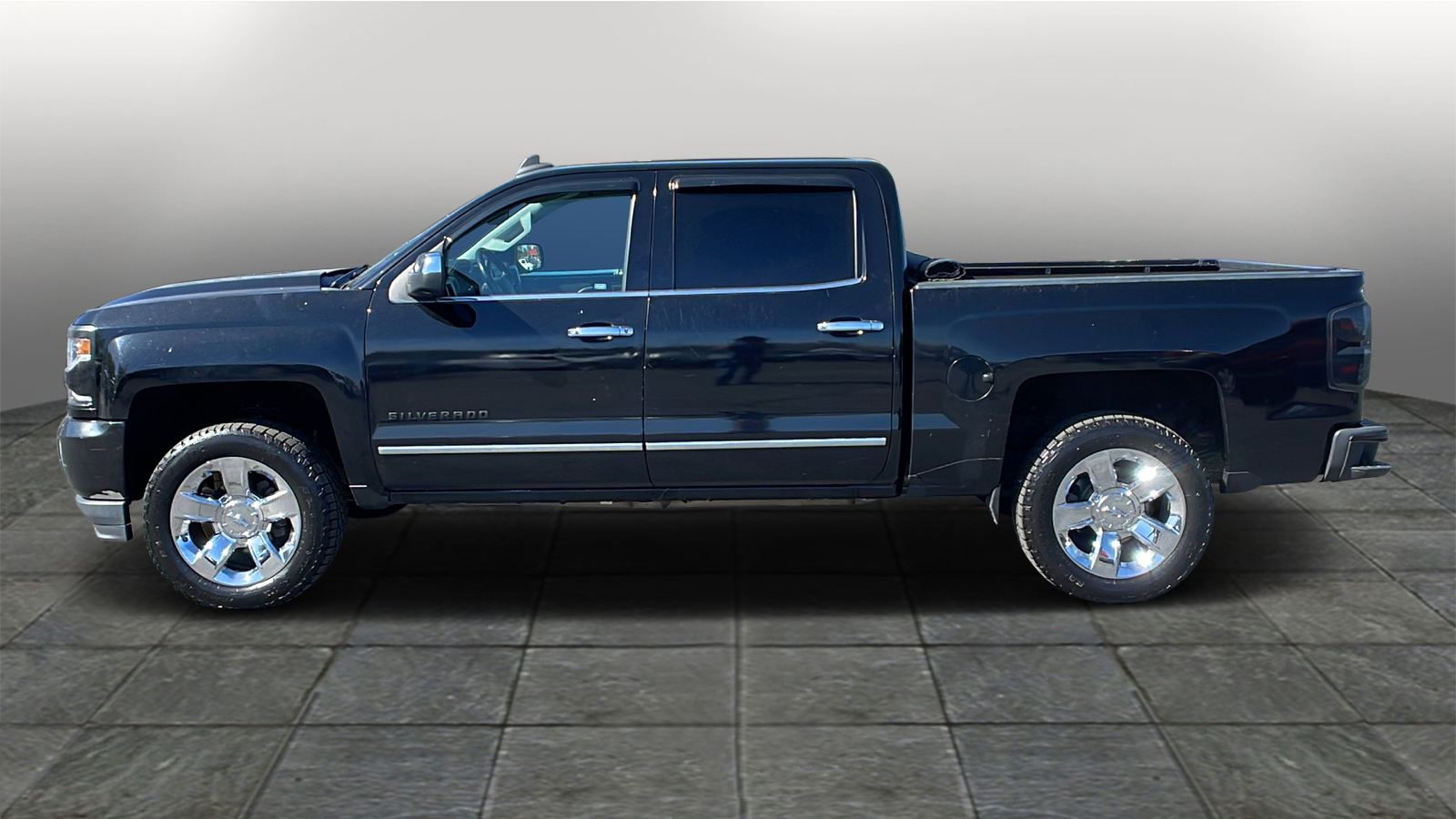 2016 Chevrolet Silverado 1500 LTZ 4WD Crew Cab 143.5 3