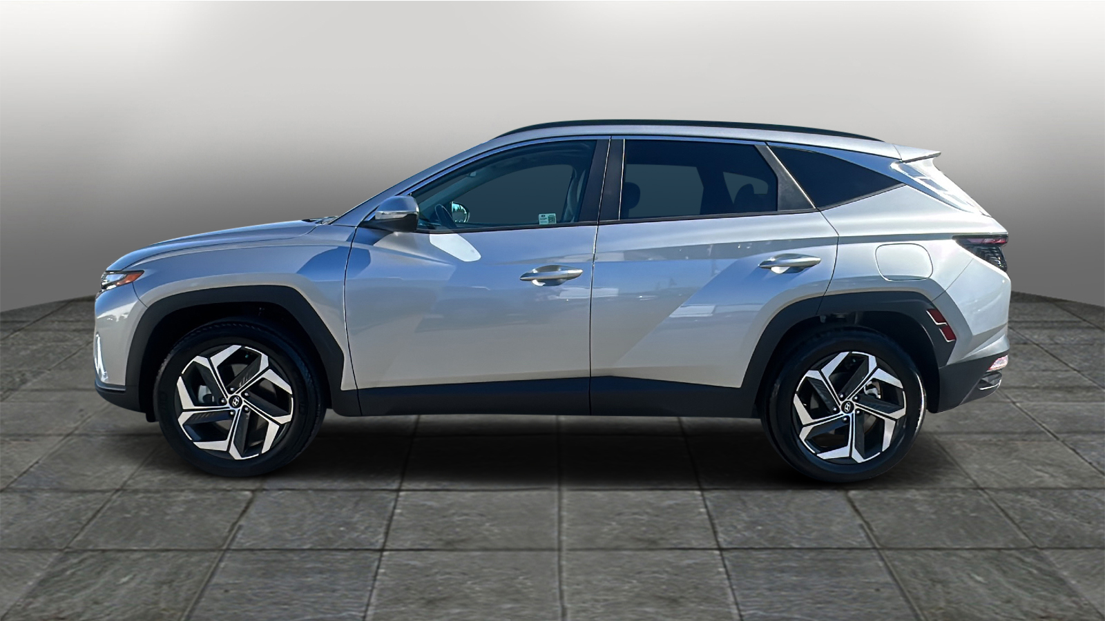 2024 Hyundai TUCSON  3