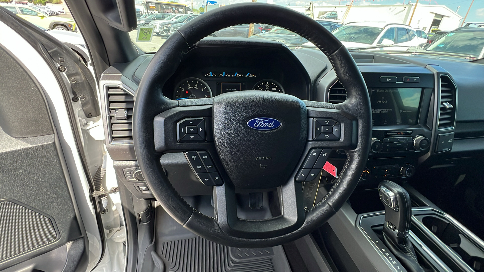 2017 Ford F-150 XLT 4WD SuperCrew 5.5 Box 15