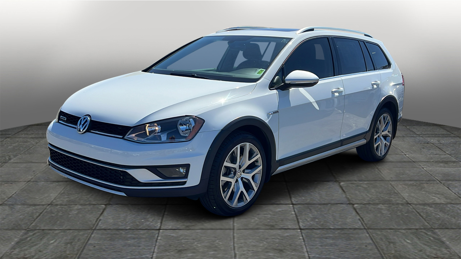 2017 Volkswagen Golf Alltrack  1