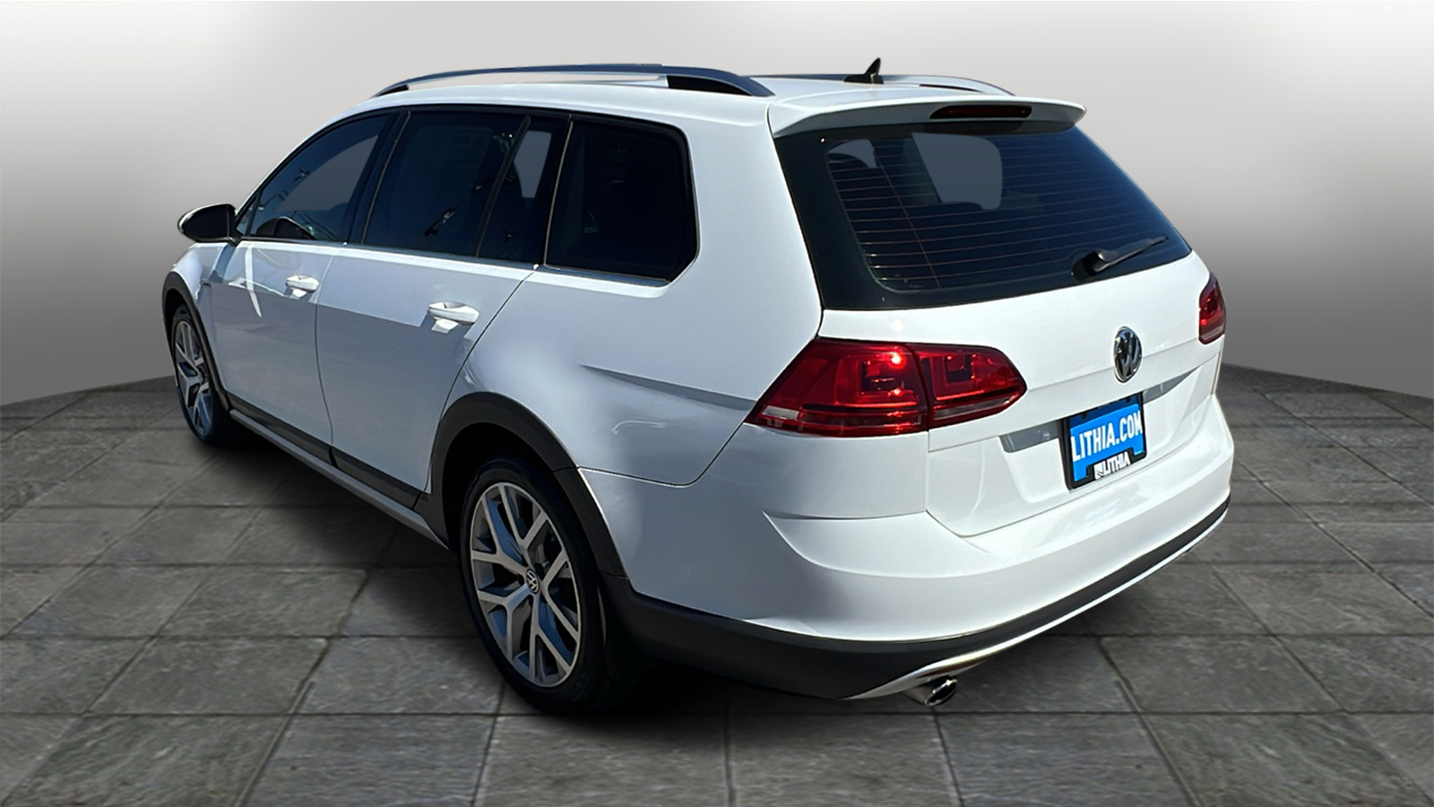 2017 Volkswagen Golf Alltrack  4