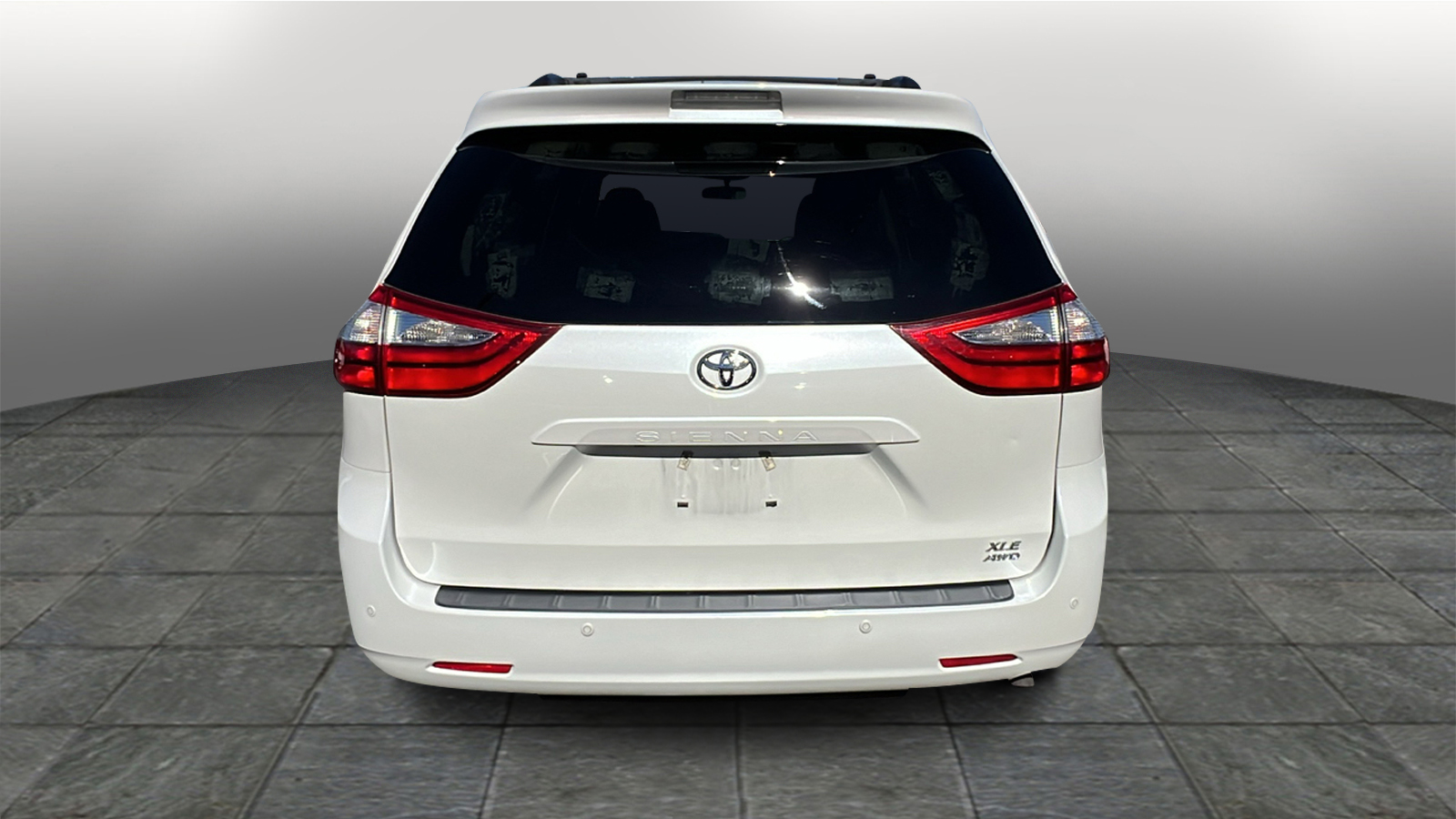 2017 Toyota Sienna XLE 5