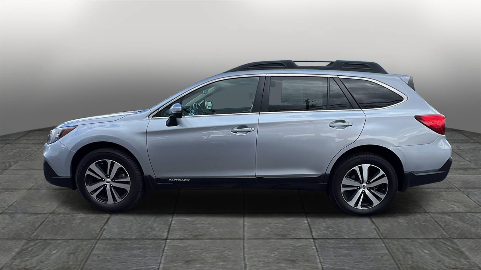 2018 Subaru Outback Limited 3