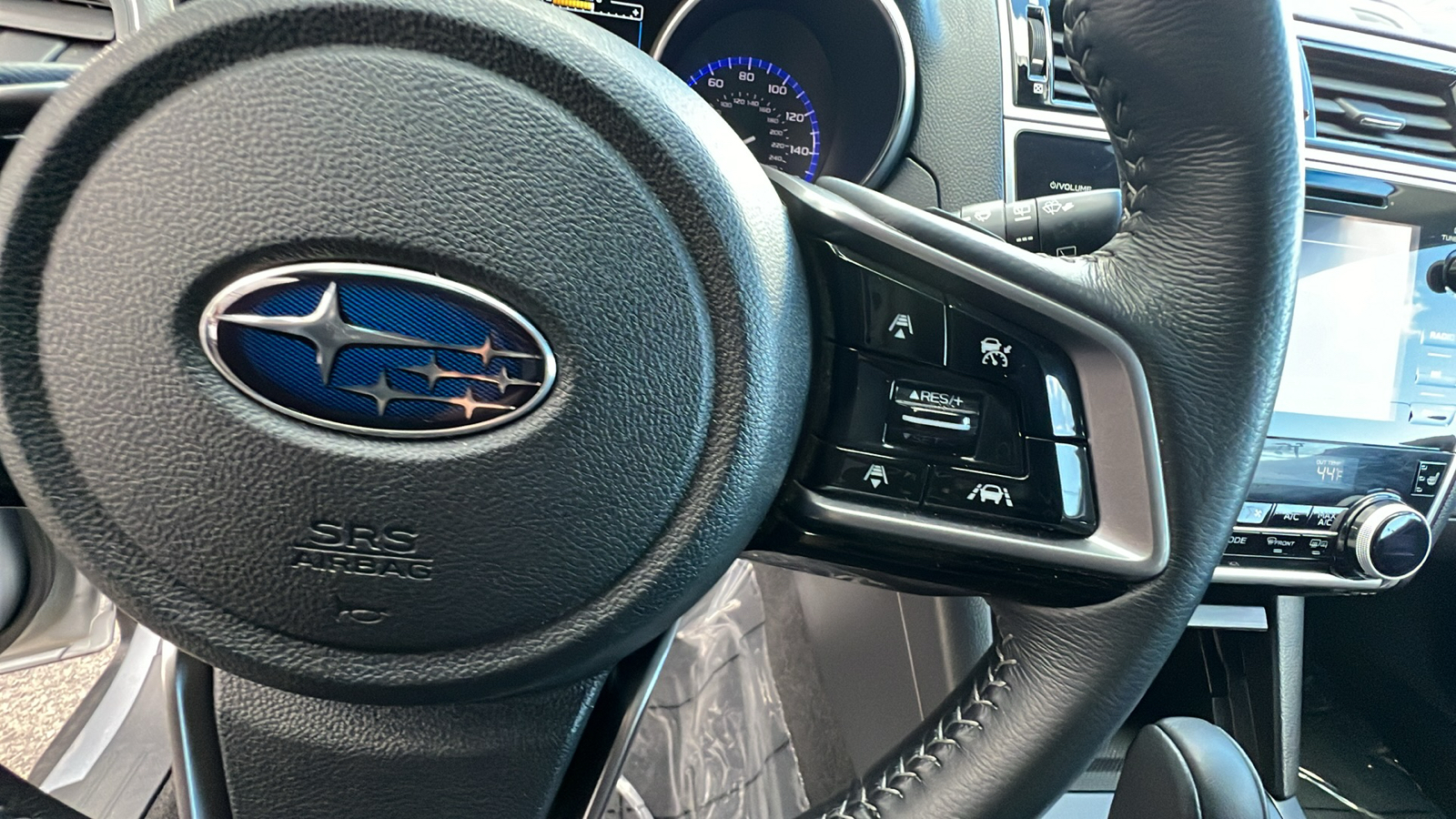 2018 Subaru Outback Limited 29