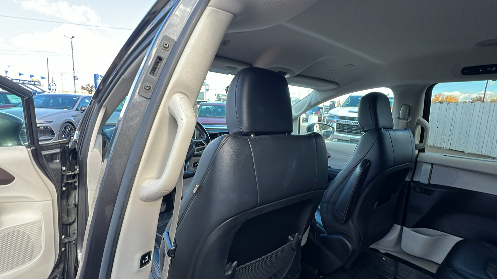 2018 Chrysler Pacifica Touring L 12