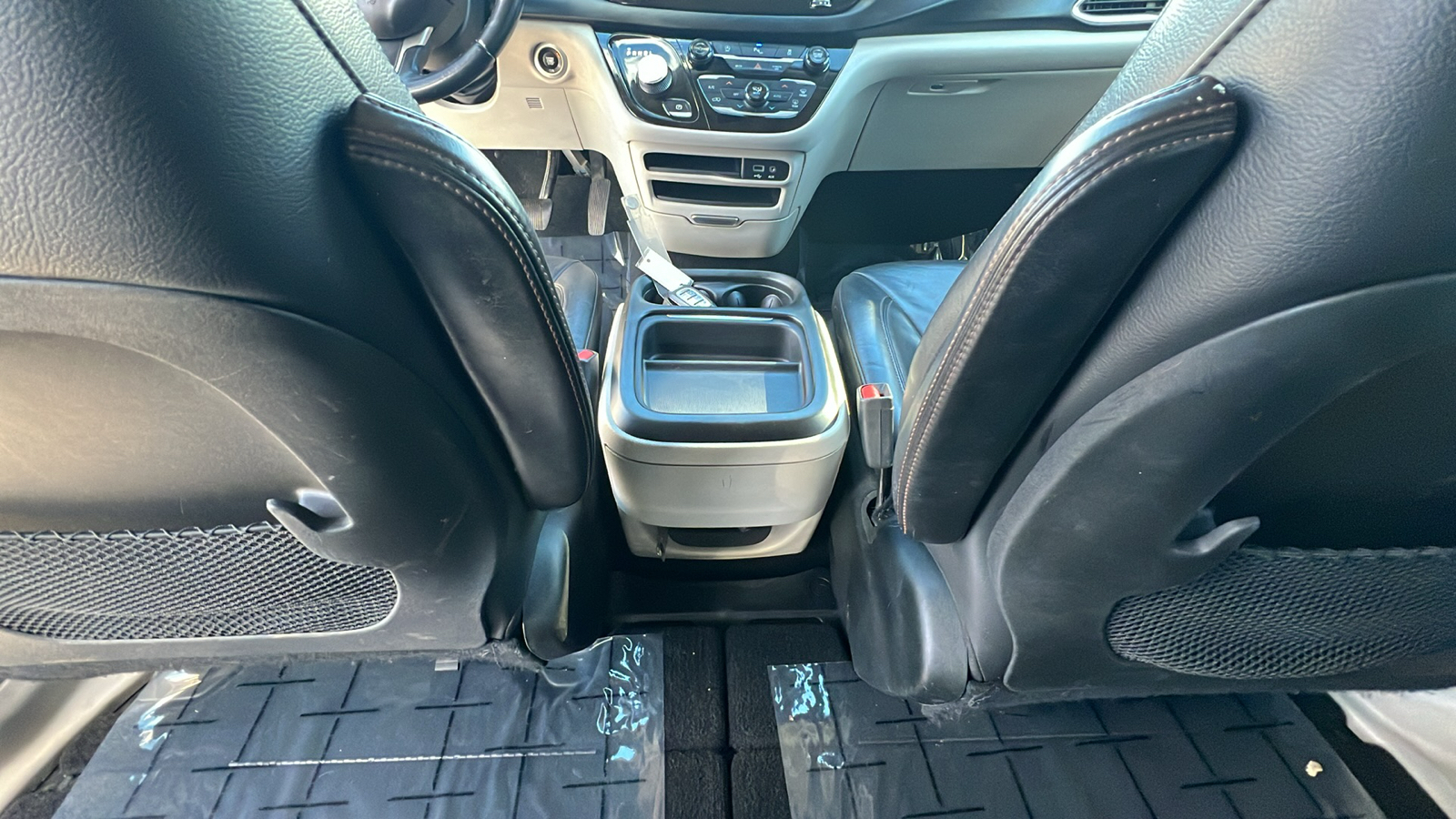 2018 Chrysler Pacifica Touring L 22