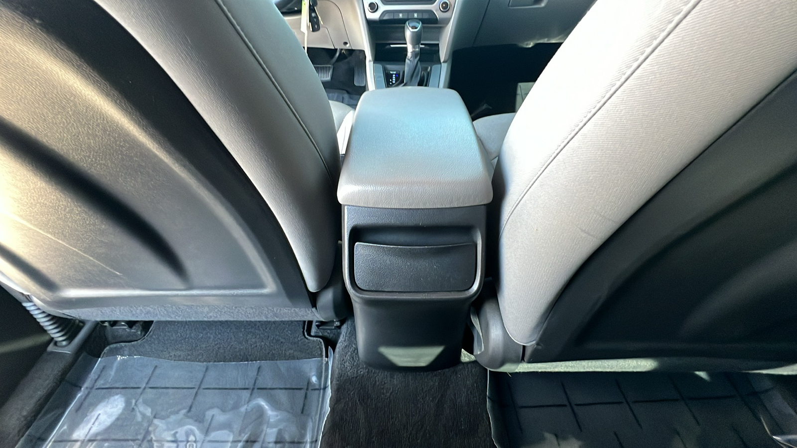 2018 Hyundai Elantra Value Edition 23
