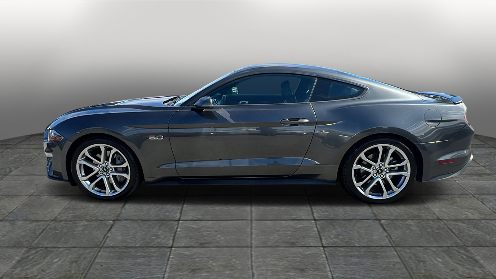 2019 Ford Mustang GT Premium 3